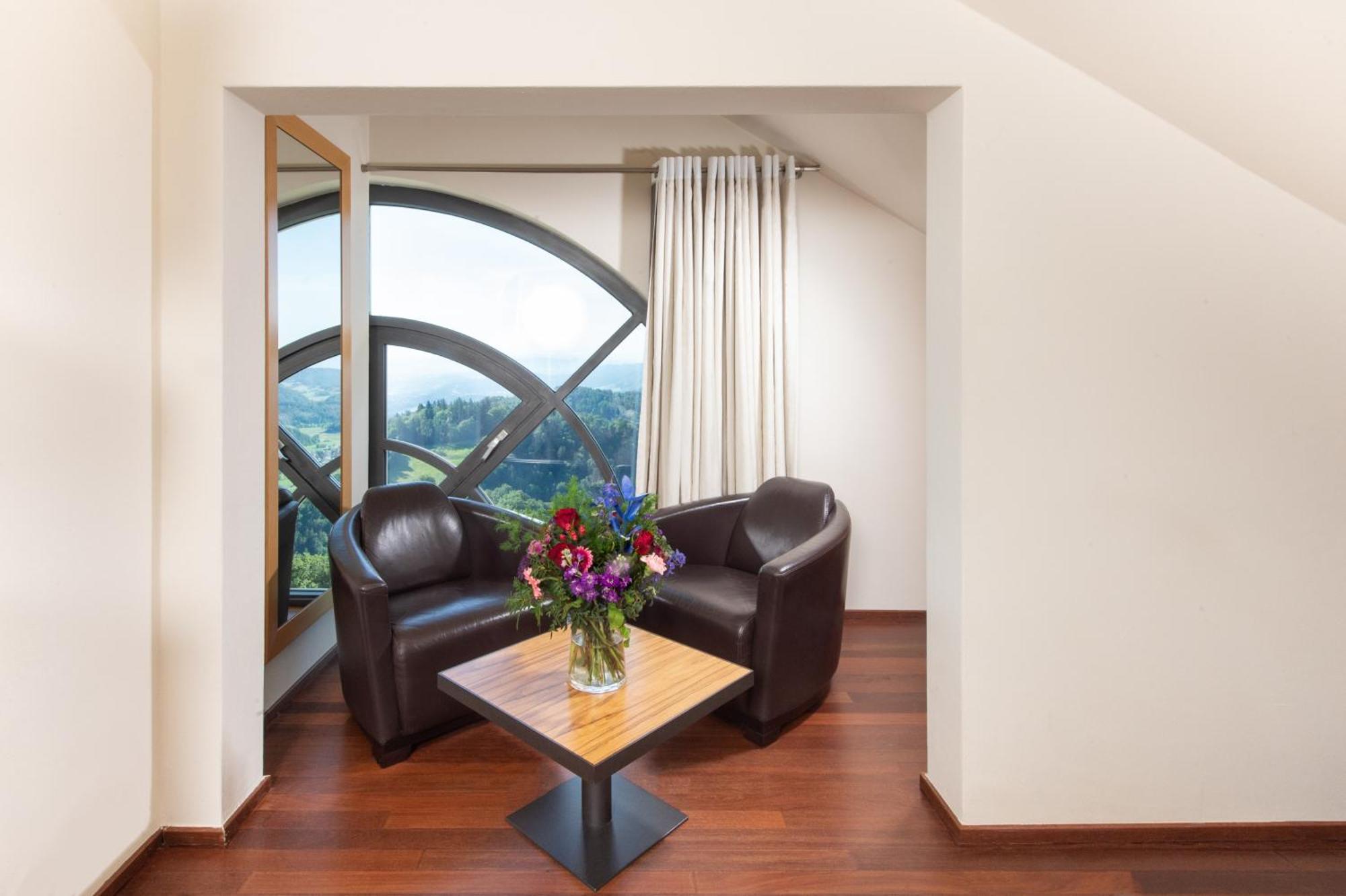 Hotel Uto Kulm Car-Free Hideaway In Zurich Bonstetten Стая снимка