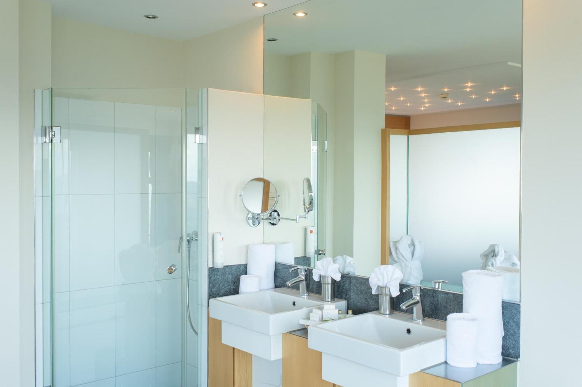 Hotel Uto Kulm Car-Free Hideaway In Zurich Bonstetten Стая снимка